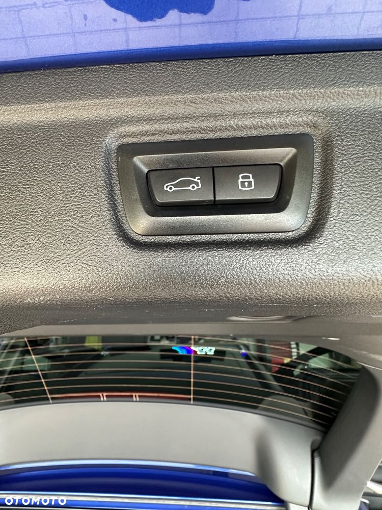 BMW Seria 3 M340i xDrive mHEV sport - 29
