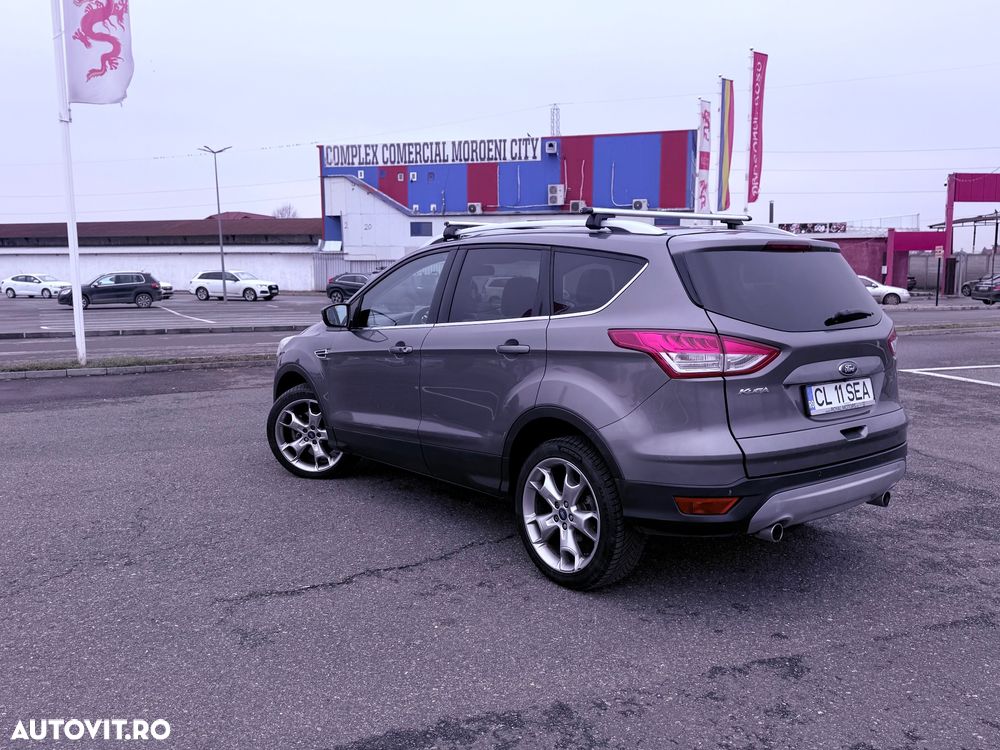 Ford Kuga 2.0 TDCi 4WD Powershift Titanium - 8