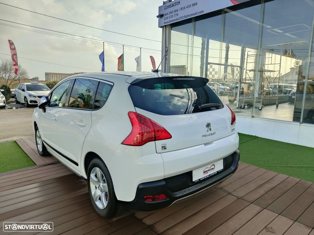 Peugeot 3008 2.0 HDi Hybrid4 - 14