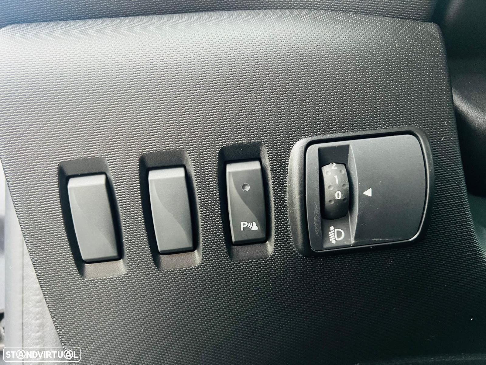 Renault Twingo 0.9 TCe Exclusive - 24
