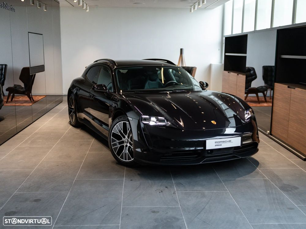 Porsche Taycan Sport Turismo - 11