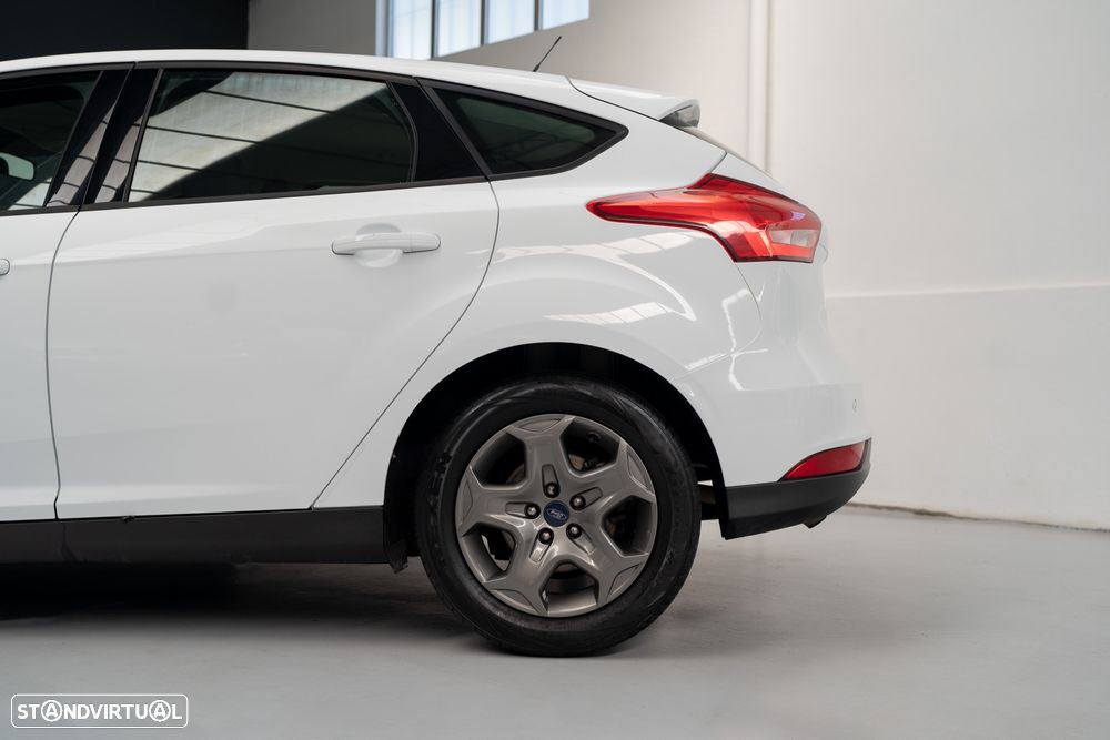 Ford Focus 1.0 SCTi Trend - 19