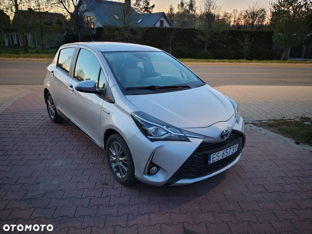 Toyota Yaris Hybrid 100 Premium EU6 - 14