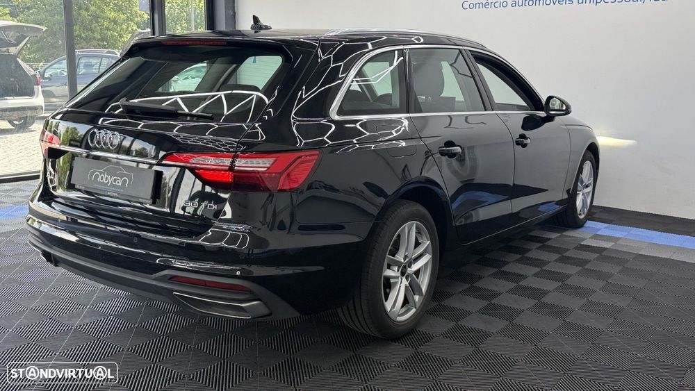 Audi A4 Avant 30 TDI Advanced S tronic — fotografia 5