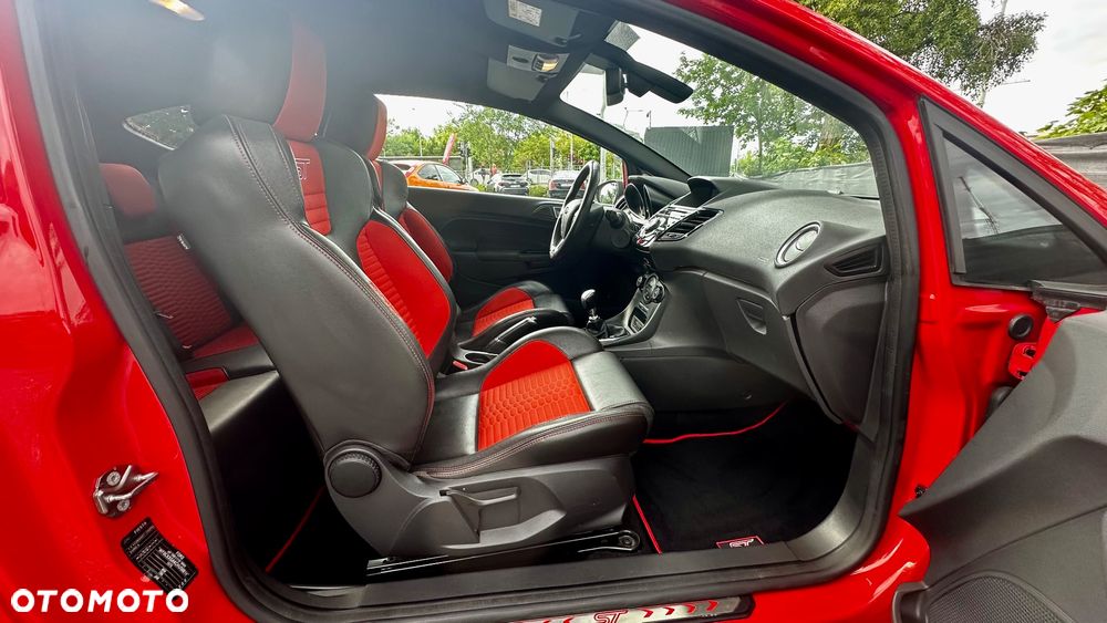 Ford Fiesta 1.6 EcoBoost mit Leder-Sport-Paket ST - 21