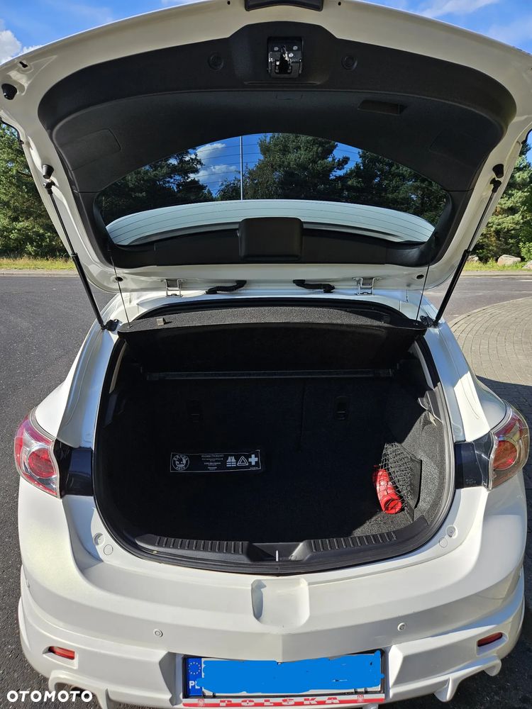 Mazda 3 - 4