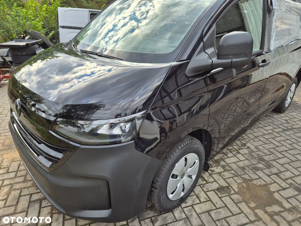 Volkswagen Caravelle - 8