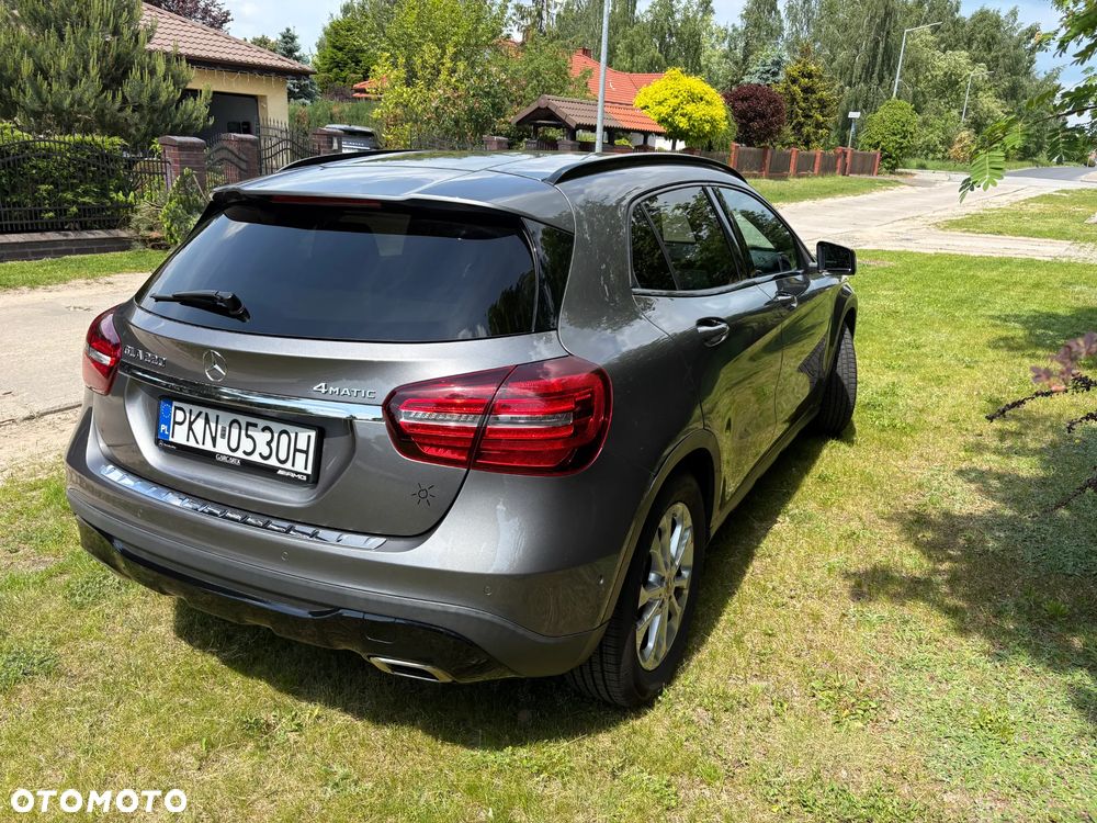 Mercedes-Benz GLA - 3