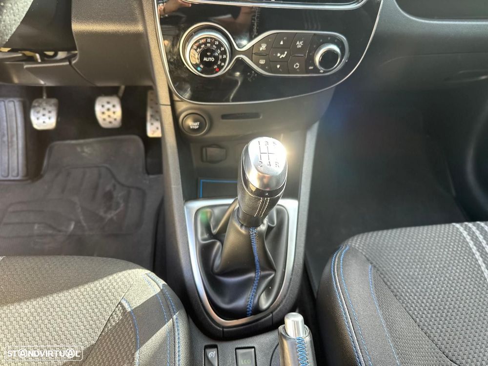 Renault Clio Sport Tourer 1.5 dCi GT Line - 10