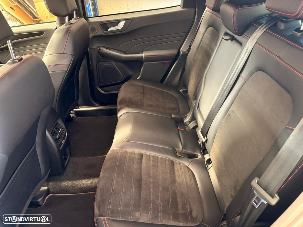 Ford Kuga 2.5 PHEV ST-Line X - 17