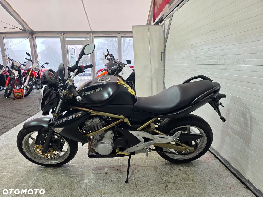 Kawasaki ER - 16