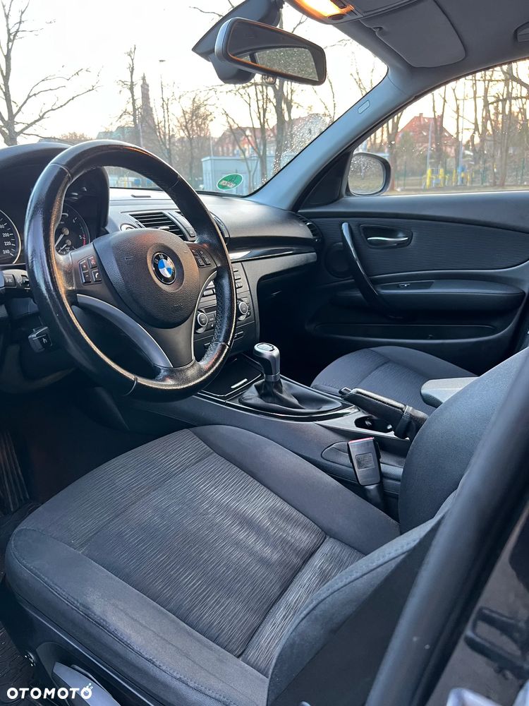 BMW Seria 1 118d - 9