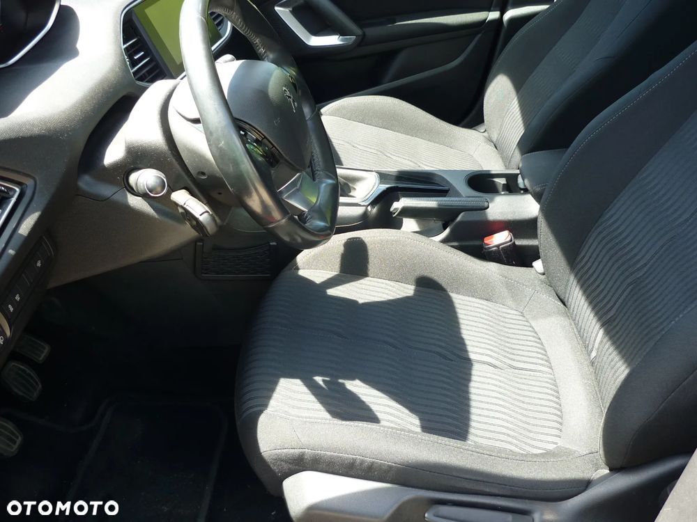 Peugeot 308 1.2 PureTech Active S&S - 10
