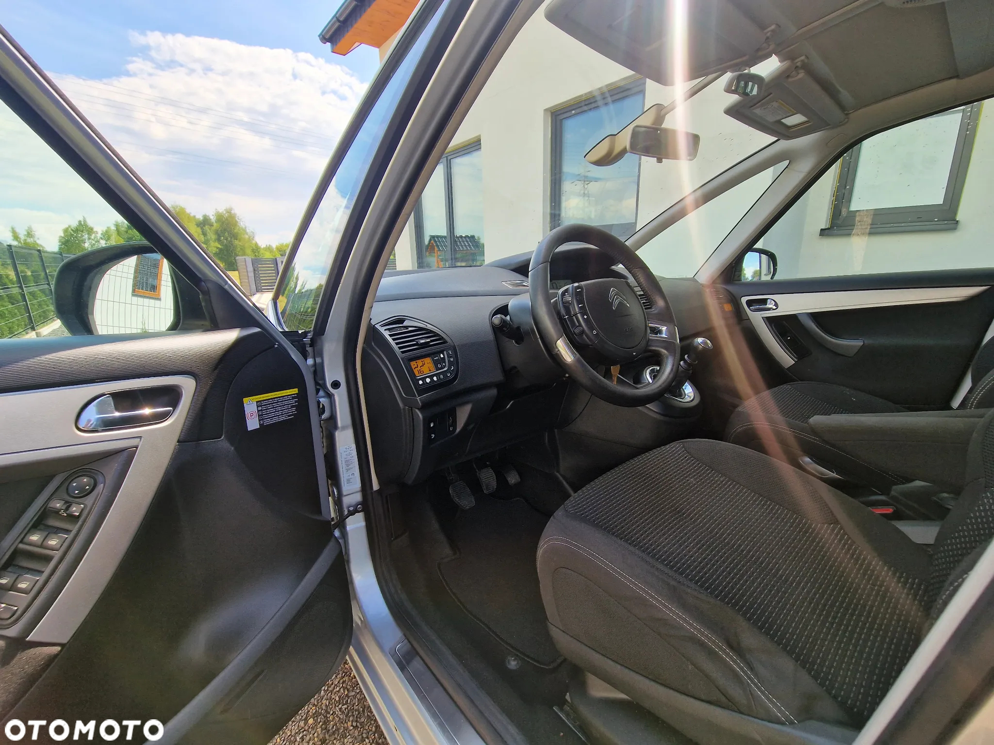 Citroën C4 Picasso 1.6 HDi Equilibre Navi Pack - 23