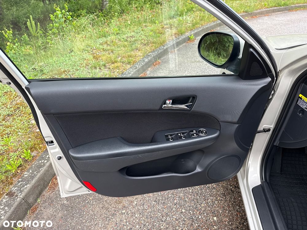 Hyundai i30 1.4 Edition Plus - 11