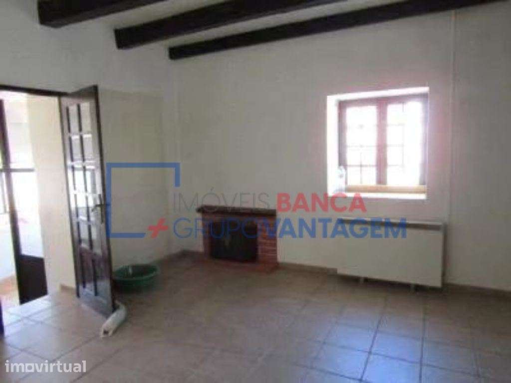 CHARMOSA CASA  T5 COM ESPAÇO EXTERIOR E GARAGEM, VERRIDE - Grande imagem: 3/19