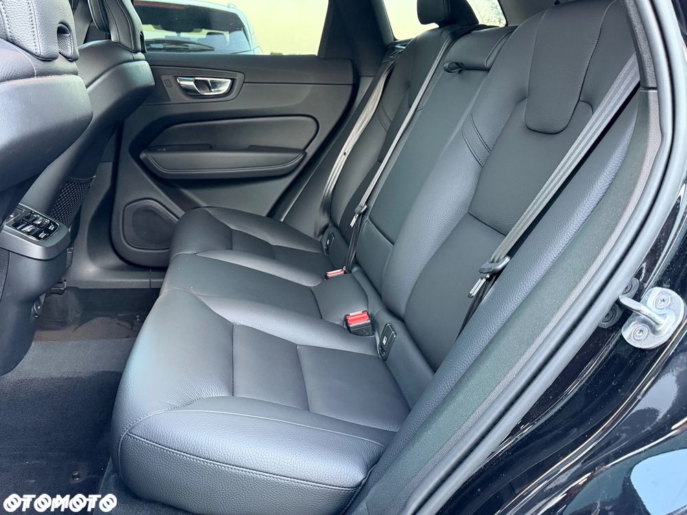 Volvo XC 60 B4 D Geartronic Inscription - 35