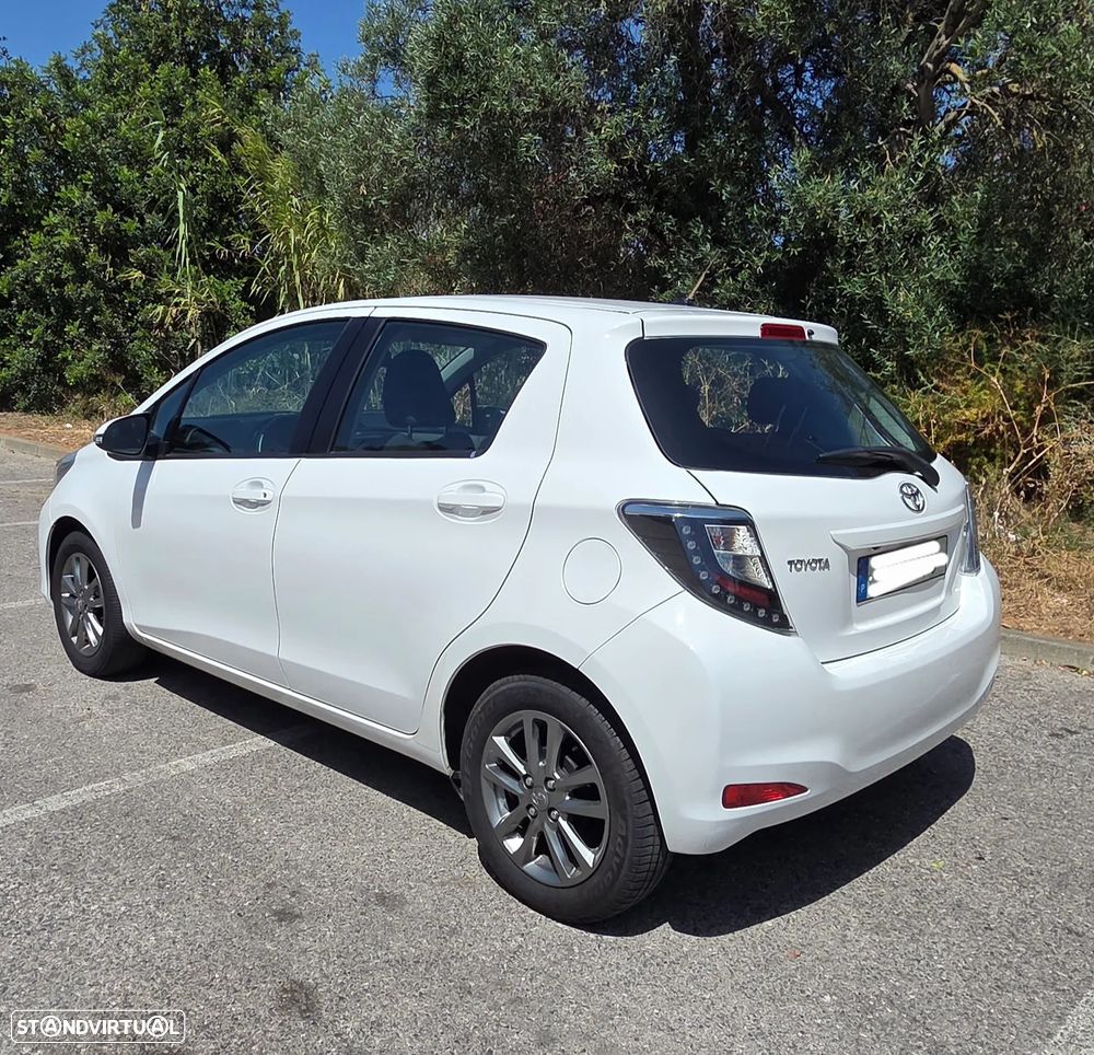 Toyota Yaris - 4