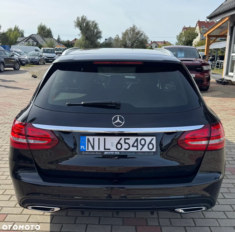 Mercedes-Benz Klasa C 220 d T 9G-TRONIC AMG Line - 12