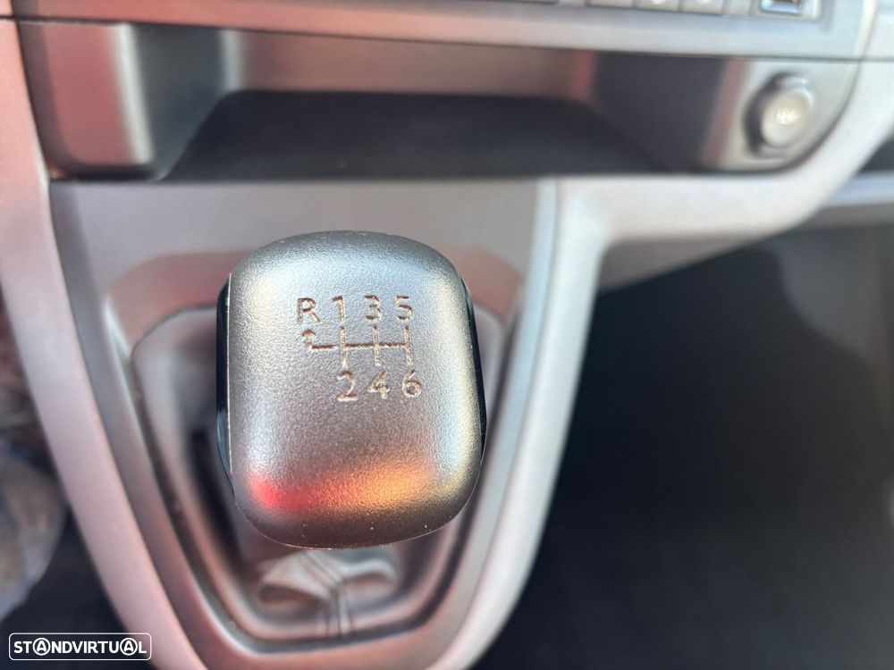 Opel Vivaro 1.5 CDTi L3H1 Essentia Inc - 40