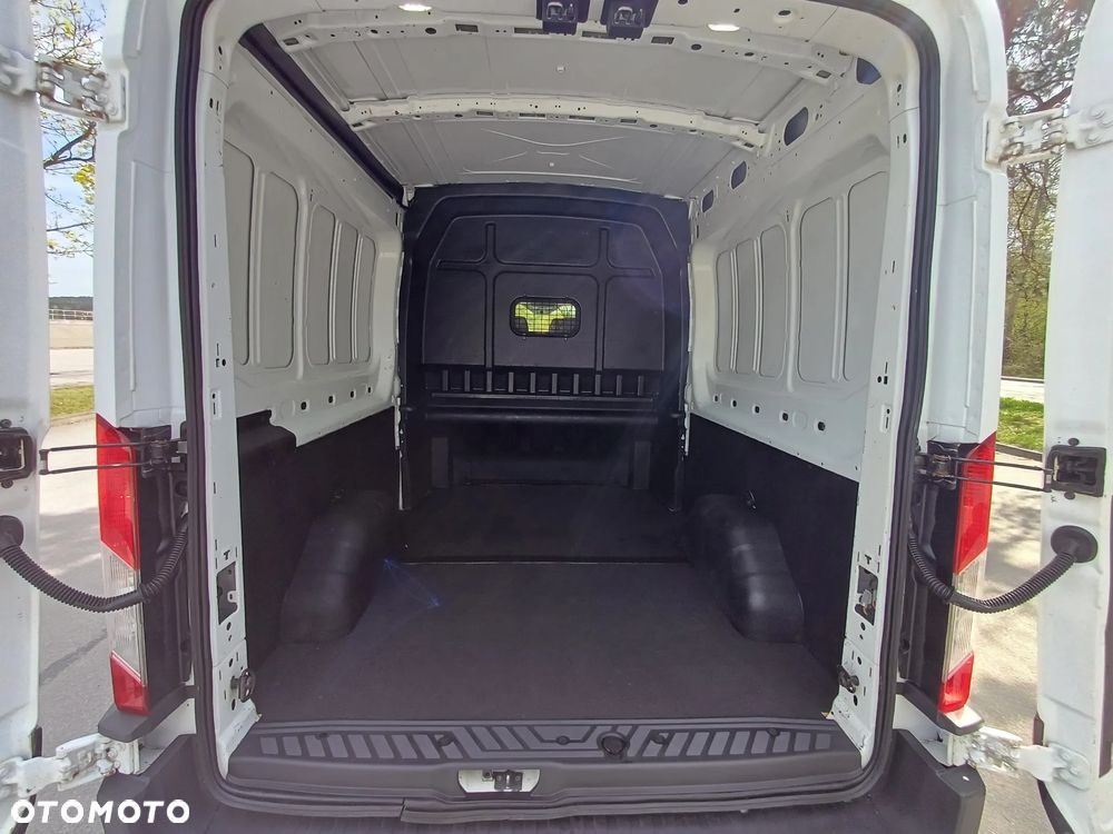 Ford Transit - 15