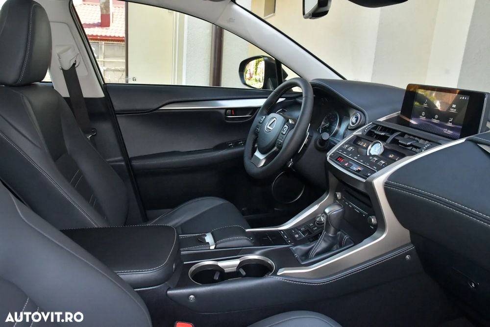 Lexus Seria NX 300h E-FOUR Business Edition - 15