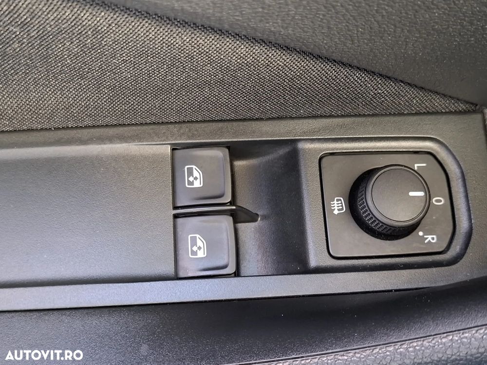 Skoda Kamiq 1.0 TSI Essence - 27