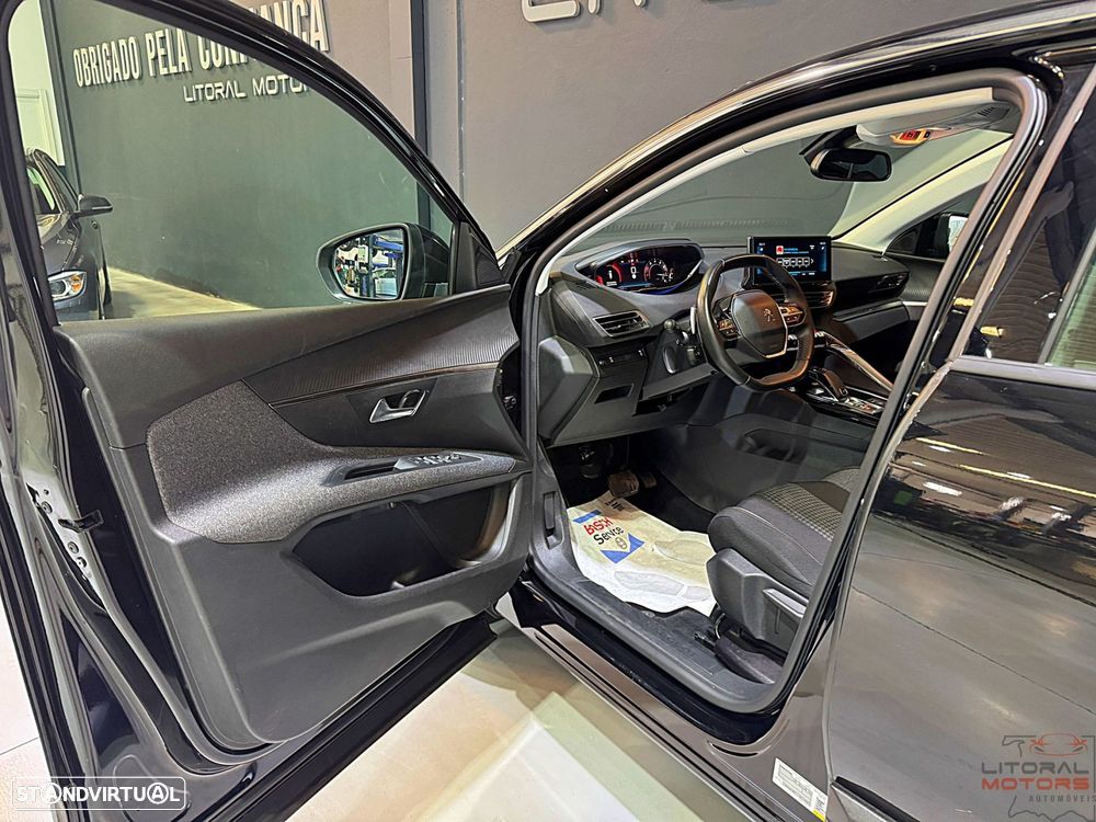 Peugeot 5008 1.2 PureTech Allure EAT8 - 14