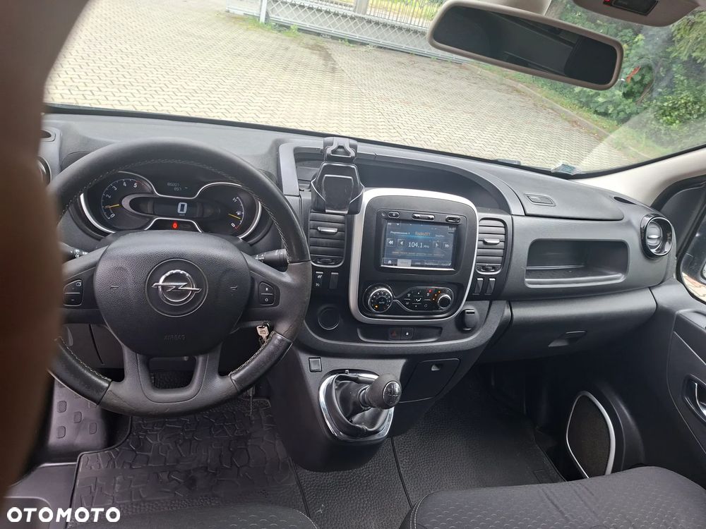 Opel Vivaro - 28