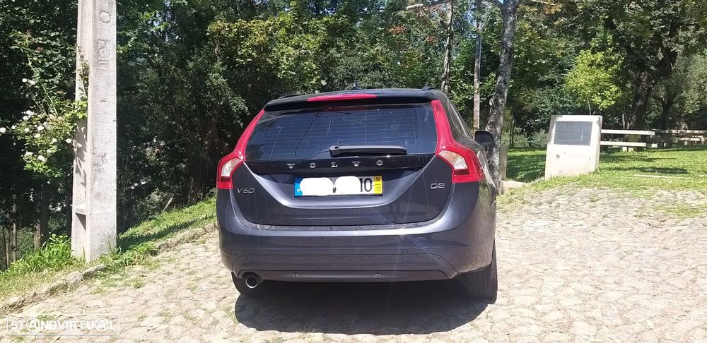 Volvo V60 D2 Kinetic - 8