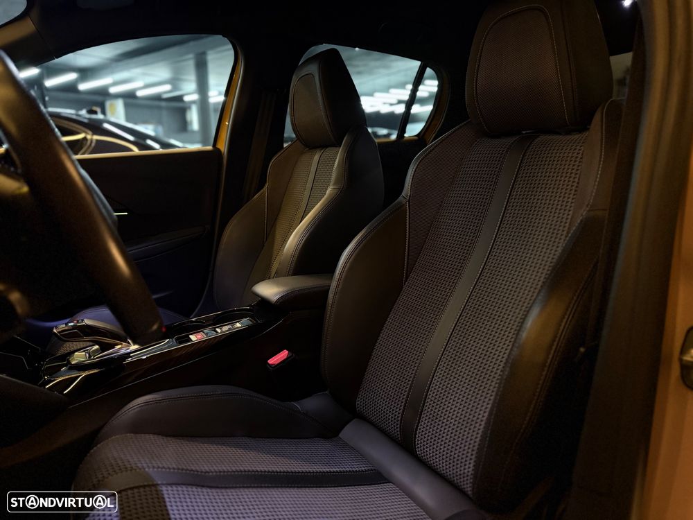 Peugeot e-208 50 kWh GT Pack - 31