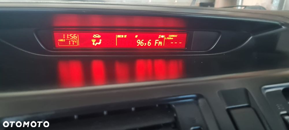 Mazda 5 - 7