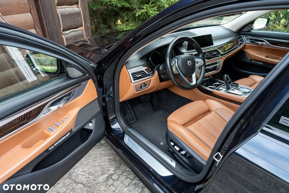 BMW Seria 7 750Li xDrive Edition Exclusive - 19