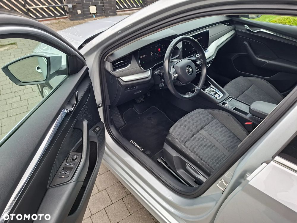Skoda Octavia 2.0 TDI Style DSG - 12