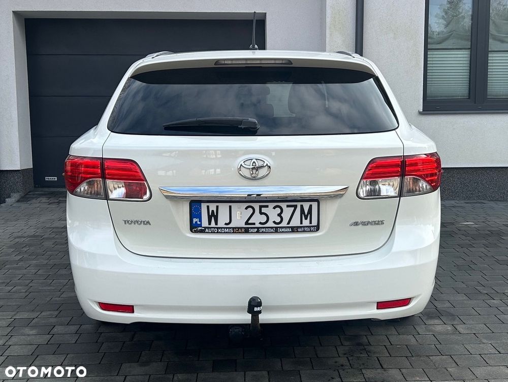 Toyota Avensis Touring Sports 1.8 Business Edition - 15