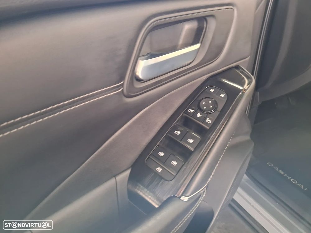 Nissan Qashqai 1.3 DIG-T N-Connecta DCT - 13