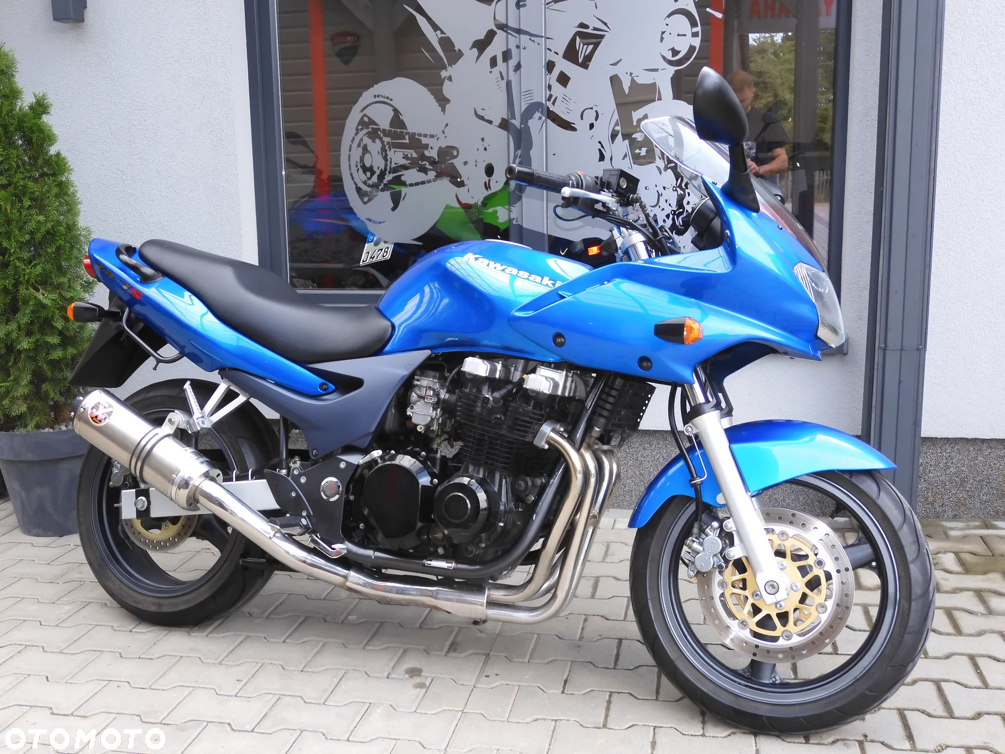 Kawasaki ZR - 18