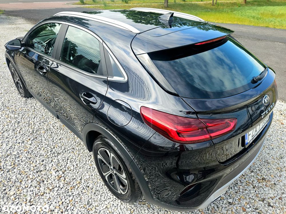 Kia XCeed - 10