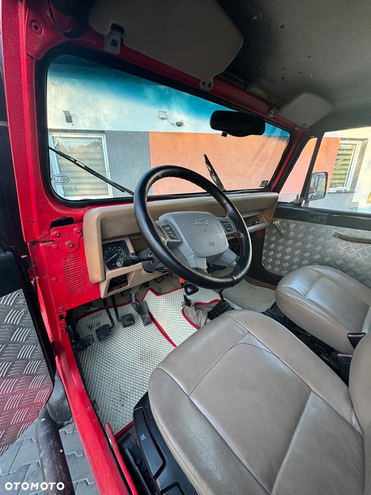 Jeep Wrangler 2.5L - 21