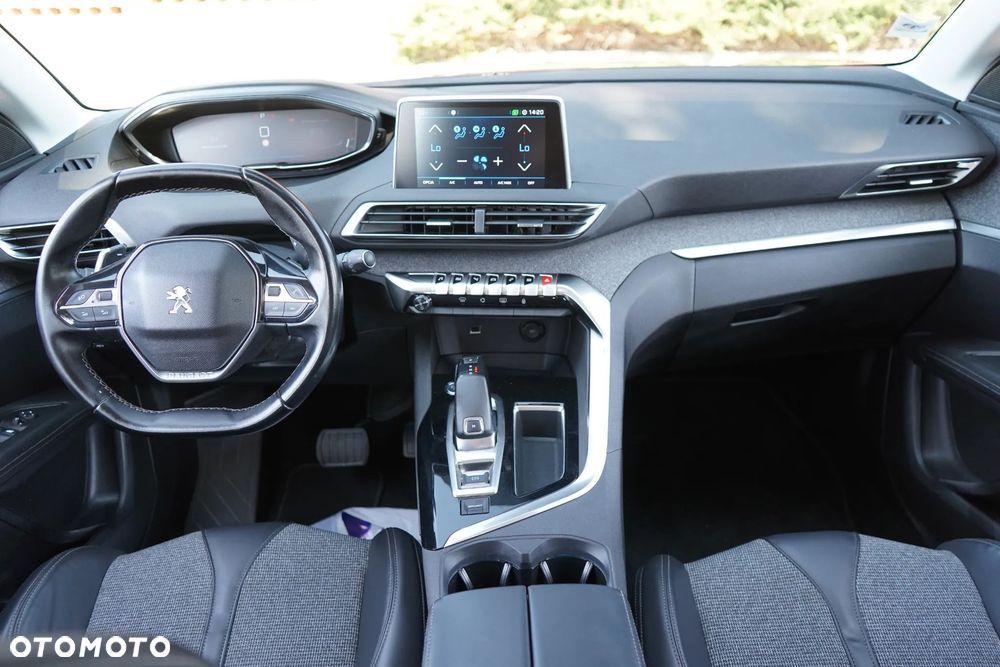 Peugeot 3008 PureTech 130 Stop & Start GPF EAT8 Allure Business-Paket - 17