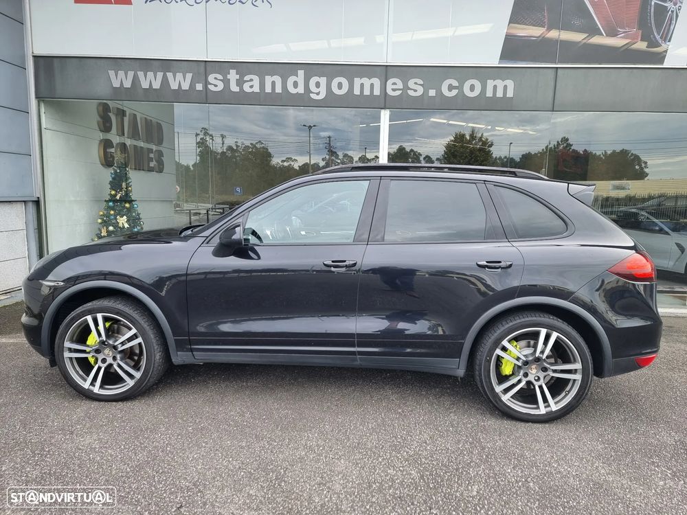 Porsche Cayenne Standard - 4
