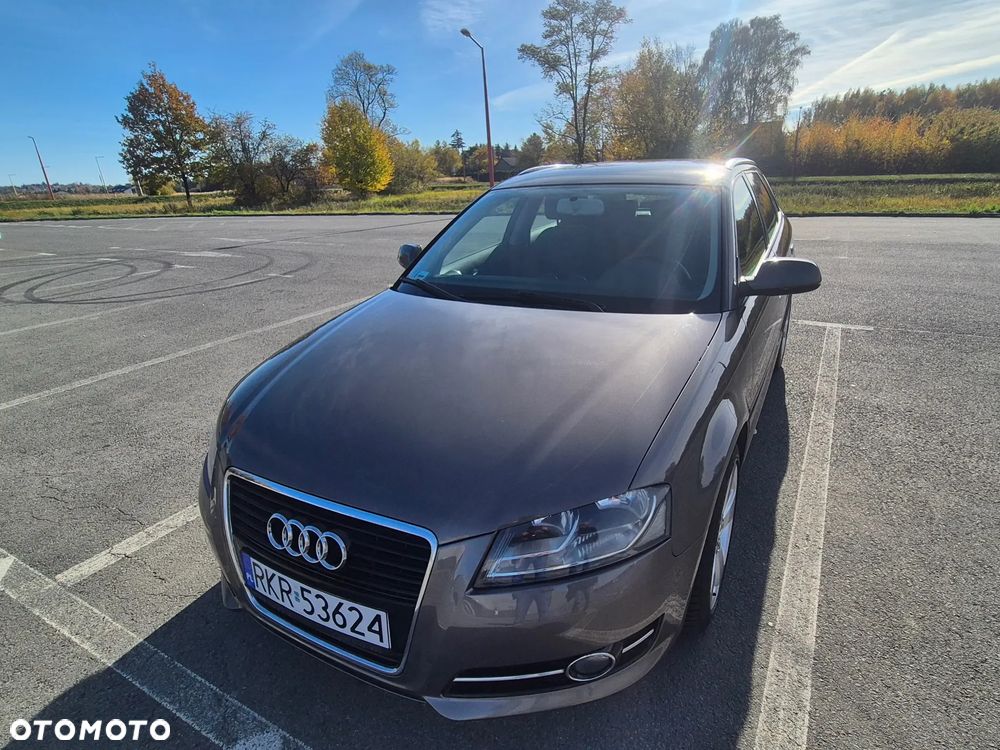 Audi A3 Sportback 2011 photo 2