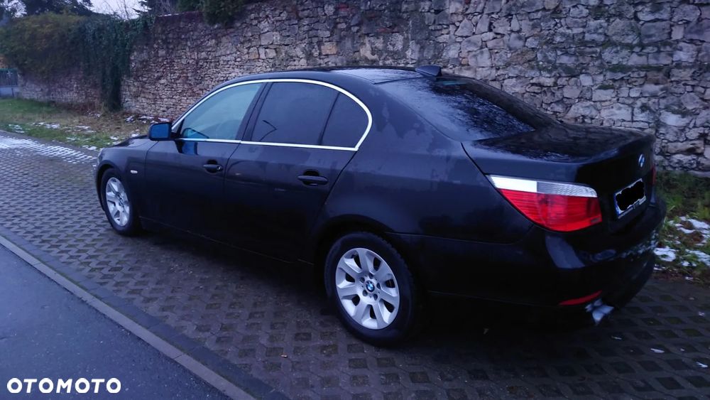 BMW Seria 5 525i - 1