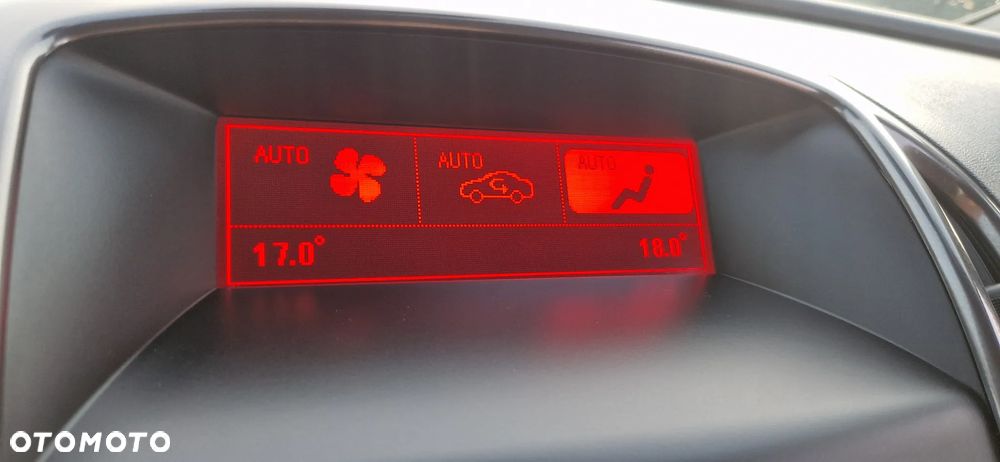 Opel Astra 1.7 CDTI DPF Cosmo - 10