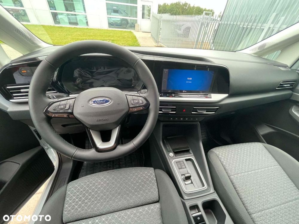 Ford Transit Connect - 9