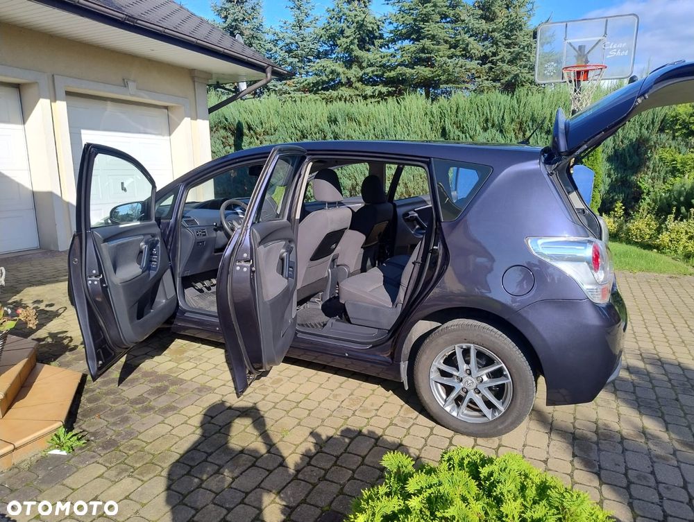 Toyota Verso - 8