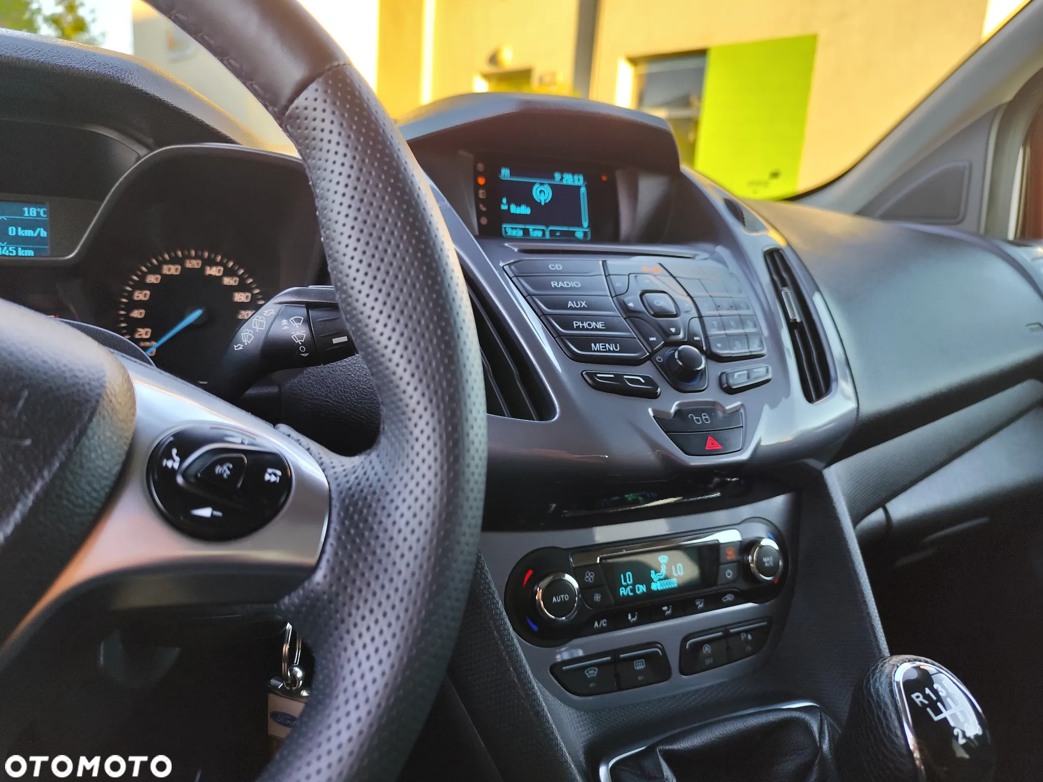 Ford Tourneo Connect Grand - 25