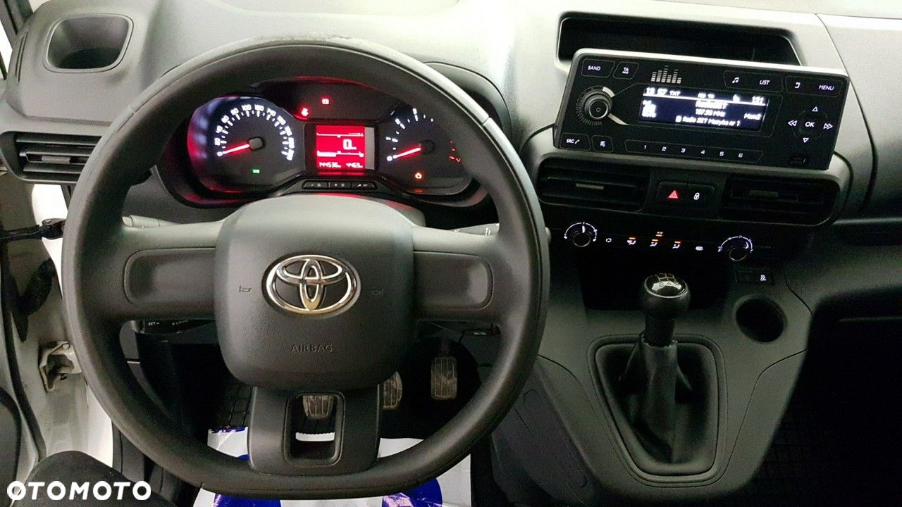 Toyota Proace City - 19
