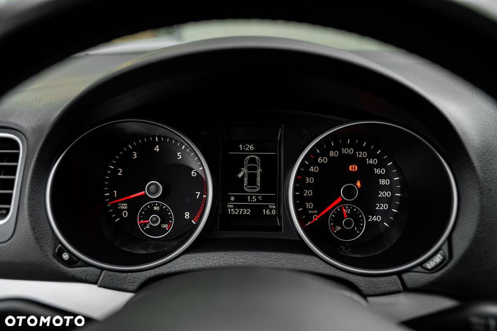 Volkswagen Golf - 27