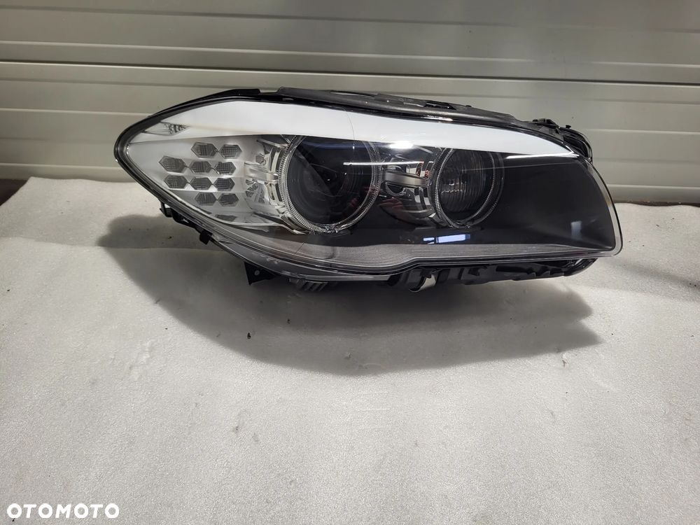 BMW 5 F10 XENON SKRĘTNY PRZÓD STRONA PRAWA  7203252 - 1